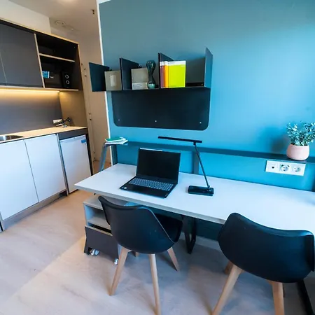 Residencia Bravo Students Hotell