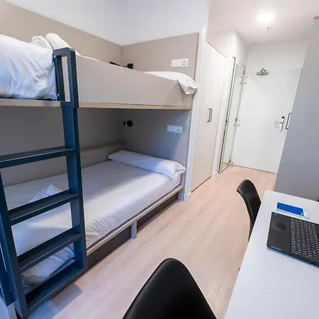 Hotell Residencia Bravo Students 2*