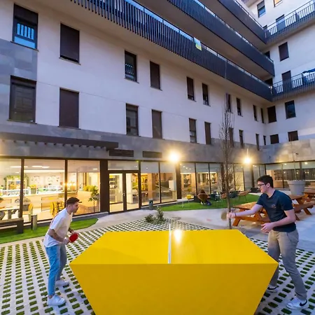 Hotell Residencia Bravo Students 2*