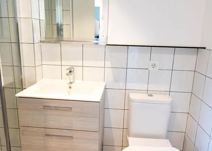 Residencia Bravo Students Hotel 2*